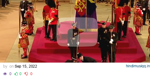 Royal Guard Collapses By The Queen's Coffin | Insider News pagalworld mp3 song download